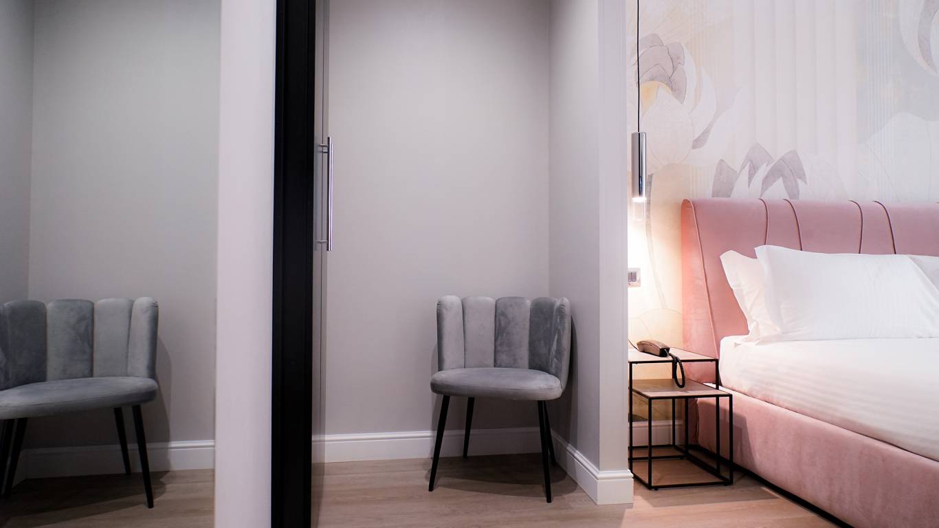 sedia--unique-hotel-brera-milano